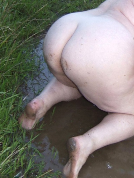 BBW Outdoor Nude Porn Photos FatPornPics